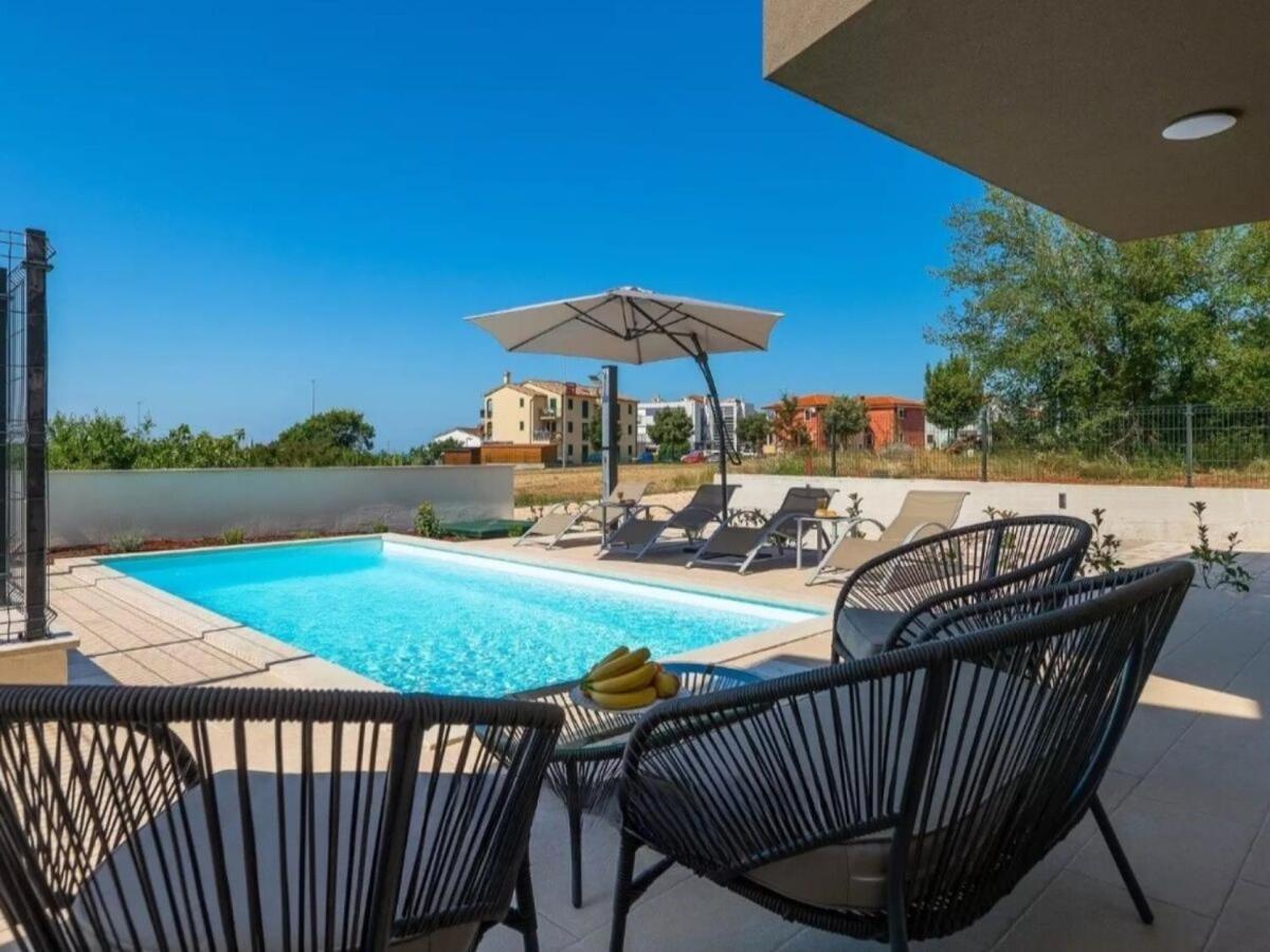Villa Esmeralda II By Seeadria Agency Novigrad Istria エクステリア 写真