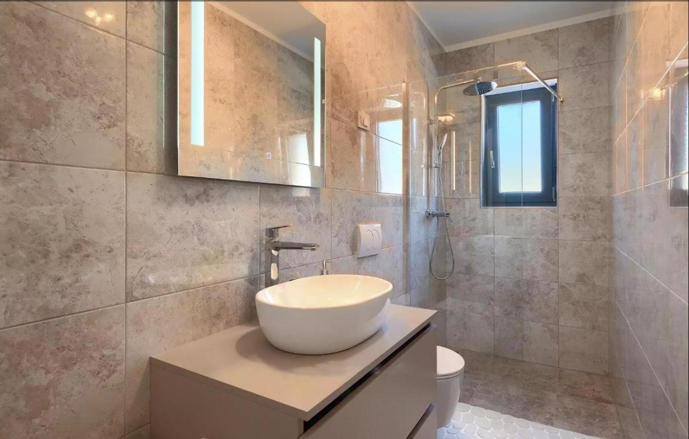 Villa Esmeralda II By Seeadria Agency Novigrad Istria エクステリア 写真