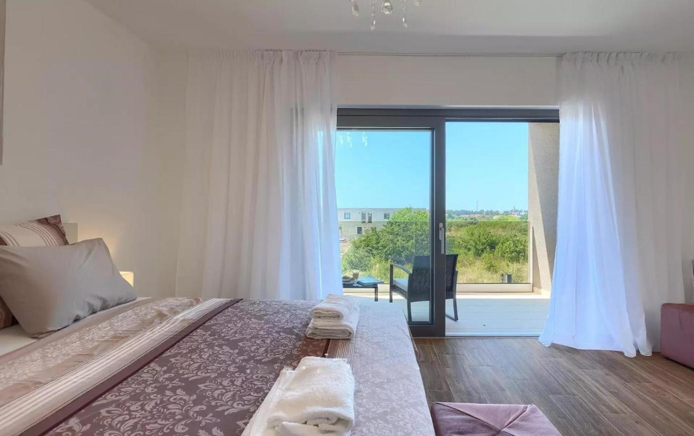 Villa Esmeralda II By Seeadria Agency Novigrad Istria エクステリア 写真