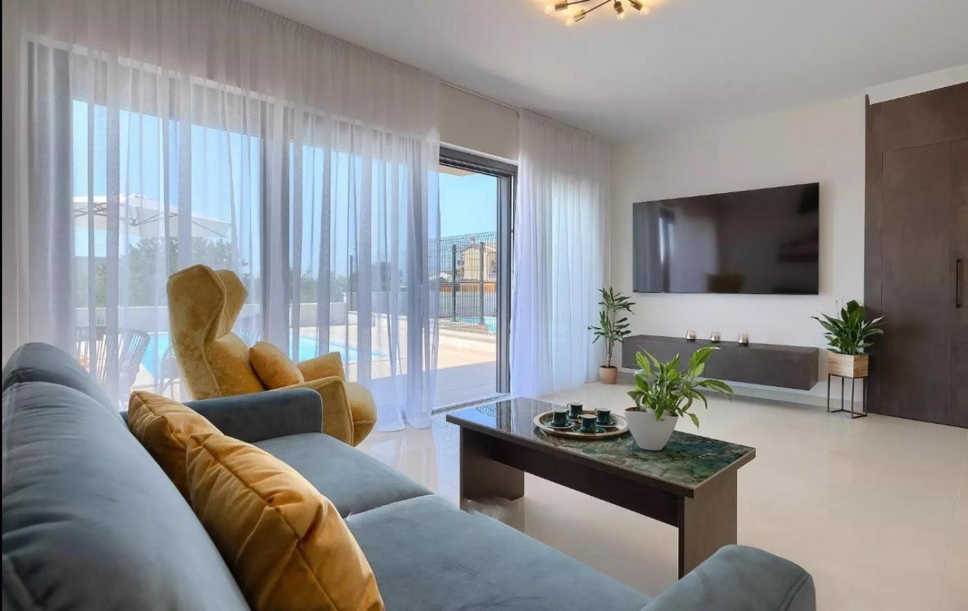 Villa Esmeralda II By Seeadria Agency Novigrad Istria エクステリア 写真